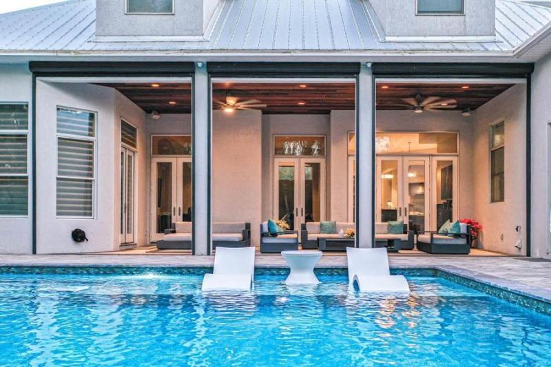 modern-pool-designer24