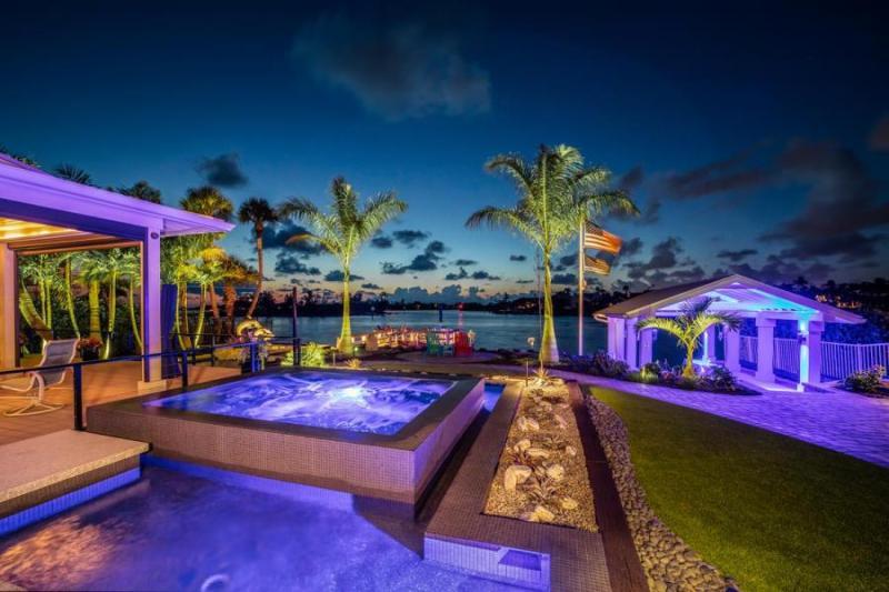 modern-pool-designer9
